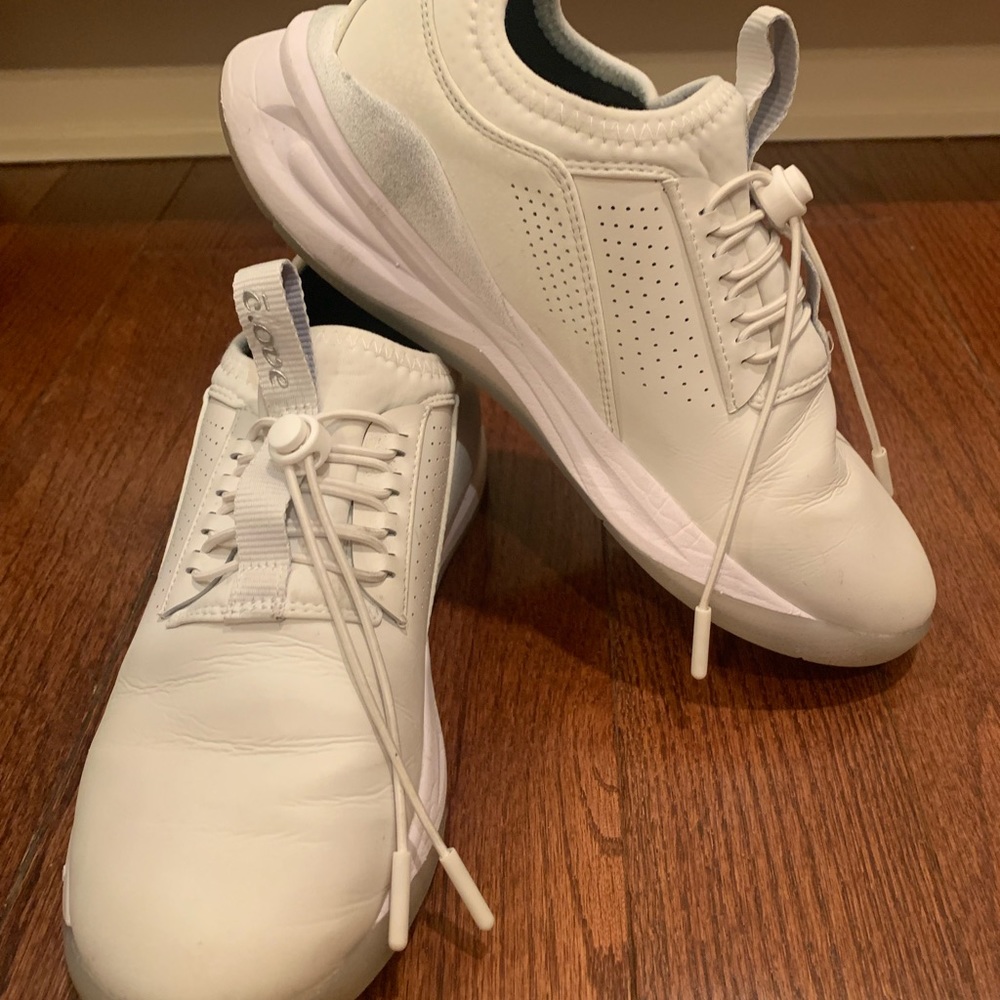 Ladies white Clove shoes